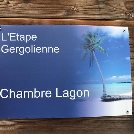 Le Lagon Jargeau Екстериор снимка